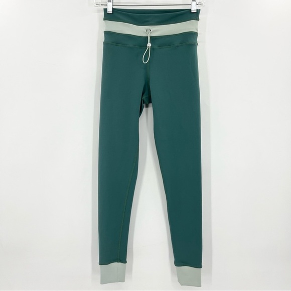 NWT 925fit Adjusting Times Leggings in Basil Green Size Small - Picture 3 of 13